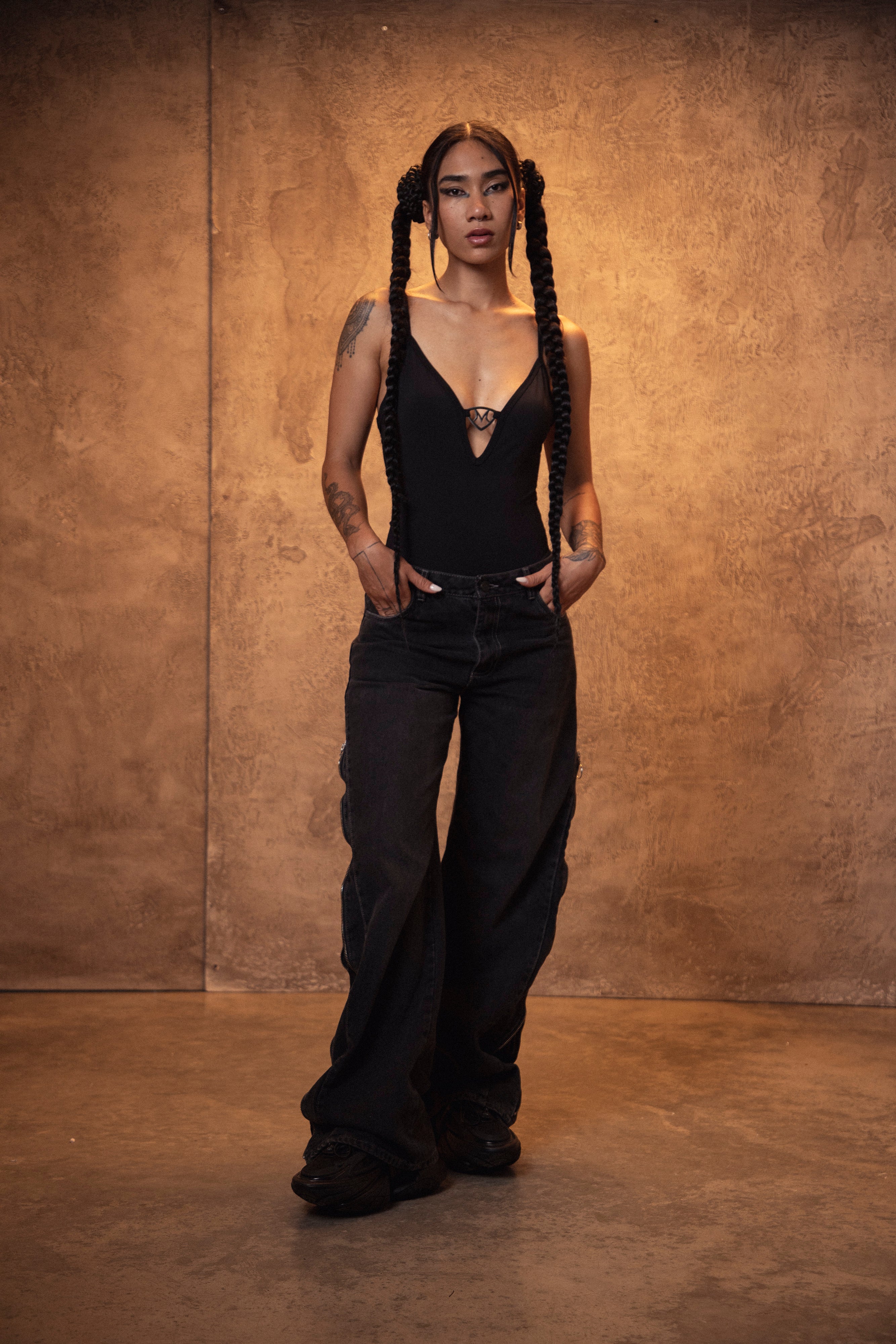 JEAN HONG KONG NEGRO