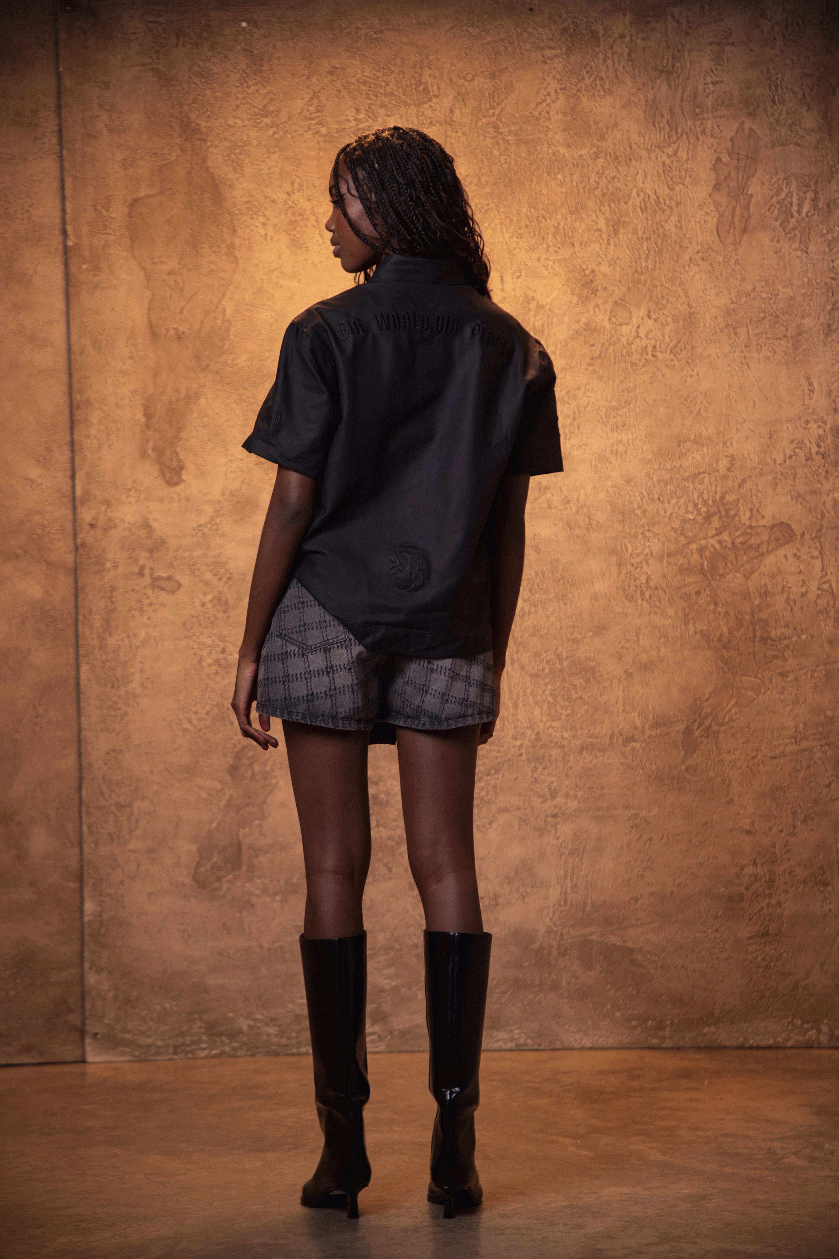 CAMISA NAOKI CUERO