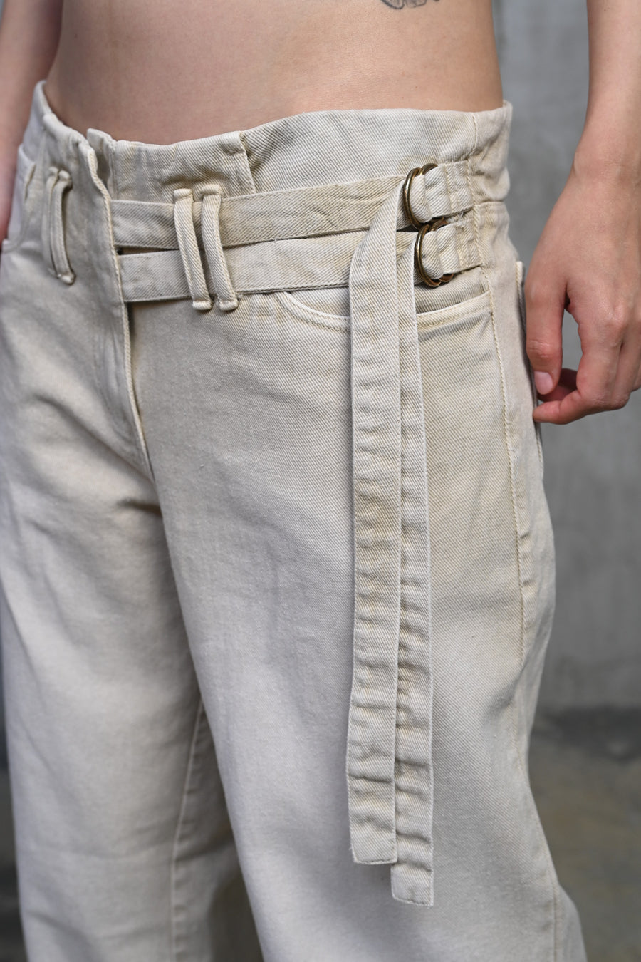 NIHU JEAN